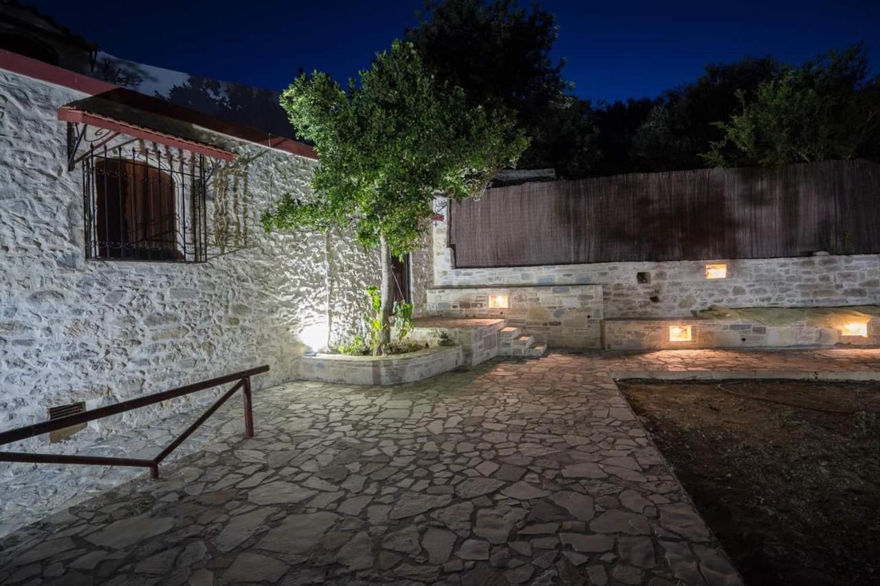 Villa Tzaniana Apomarma Exterior foto